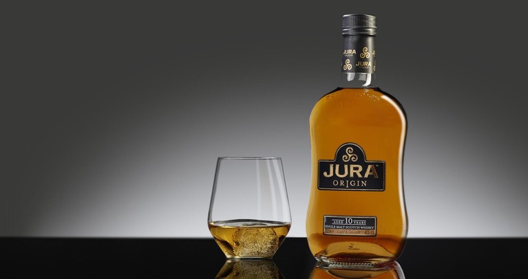 Produktfotografie Detailaufnahme - Jura Whisky in Flasche und Glas