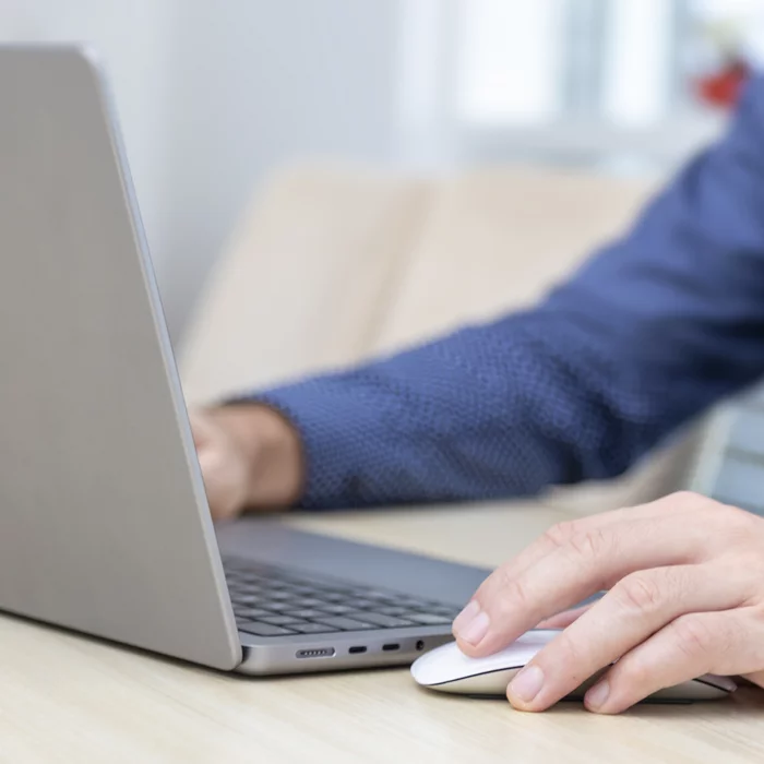 Web & E-Commerce
